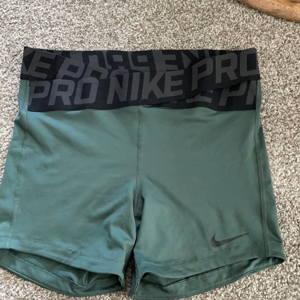 Nike pros
